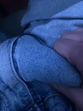 Snapshot of LittleGuy_2007 chatting on 24, 4, 2026 LittleGuy 2007 online show from 24, 4, 2026