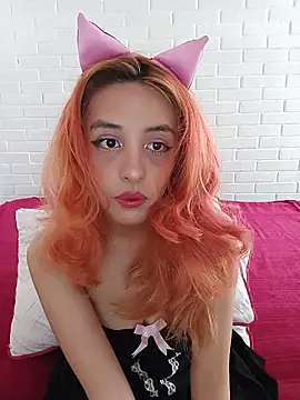 Snapshot of Phoenix_Paws chatting on 25, 5, 2026 Phoenix Paws online show from 25, 5, 2026