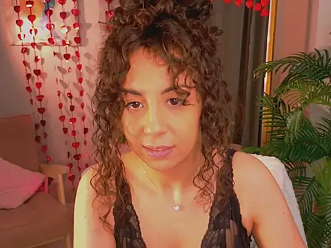 curly jade online show from 17, 2, 2026