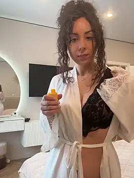 curly jade online show from 1, 3, 2026