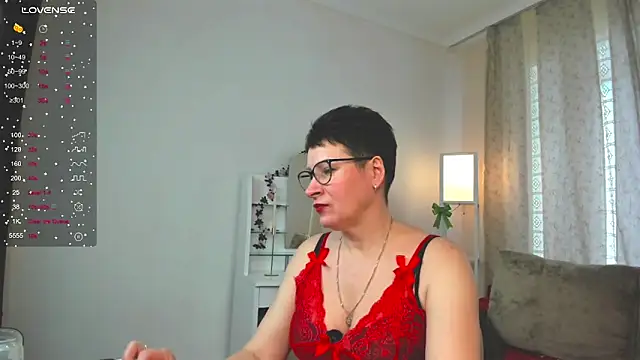 Snapshot of JennyMons chatting on 21, 4, 2026 JennyMons online show from 21, 4, 2026