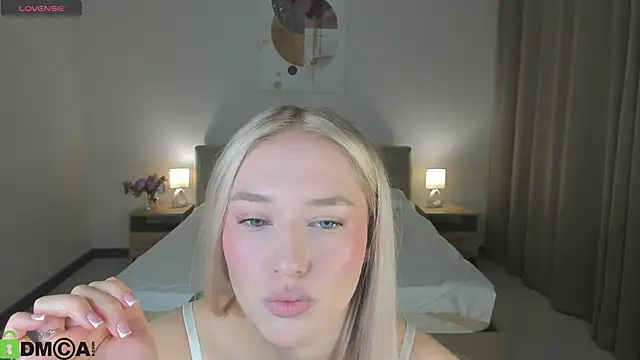 ChloeAlba online show from 19, 1, 2026