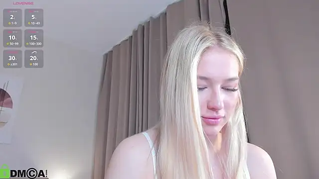 ChloeAlba online show from 13, 2, 2026