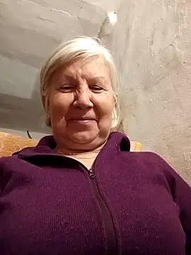 KlaudiaDarling online show from 2, 2, 2026