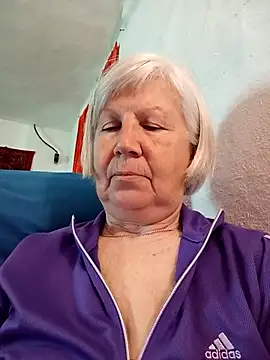 Snapshot of KlaudiaDarling chatting on 8, 4, 2026 KlaudiaDarling online show from 8, 4, 2026