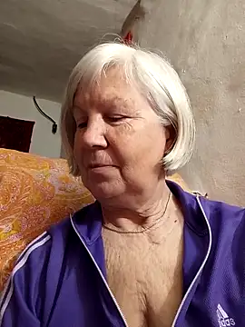 Snapshot of KlaudiaDarling chatting on 10, 4, 2026 KlaudiaDarling online show from 10, 4, 2026