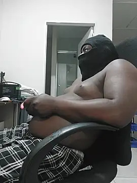 Snapshot of Bra-G chatting on 17, 5, 2026 Bra-G online show from 17, 5, 2026