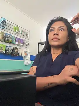 Sarah Hinata online show from 9, 1, 2026