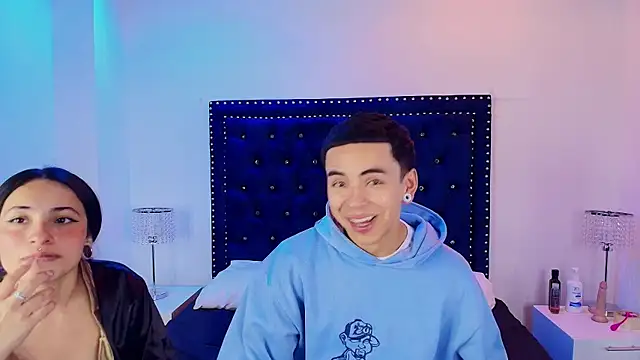 Snapshot of Jaden_and_sofia chatting on 15, 4, 2026 Jaden and sofia online show from 15, 4, 2026