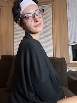 FaiiryArii online show from 11, 3, 2026