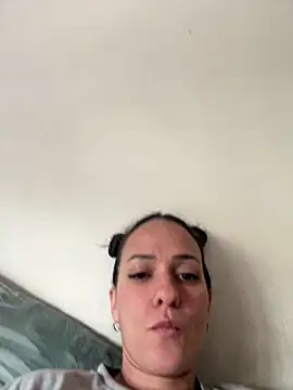 Snapshot of donatella07 chatting on 15, 2, 2026 donatella07 online show from 15, 2, 2026