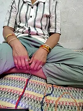 Snapshot of Rani_x1x chatting on 15, 3, 2026 Rani x1x online show from 15, 3, 2026