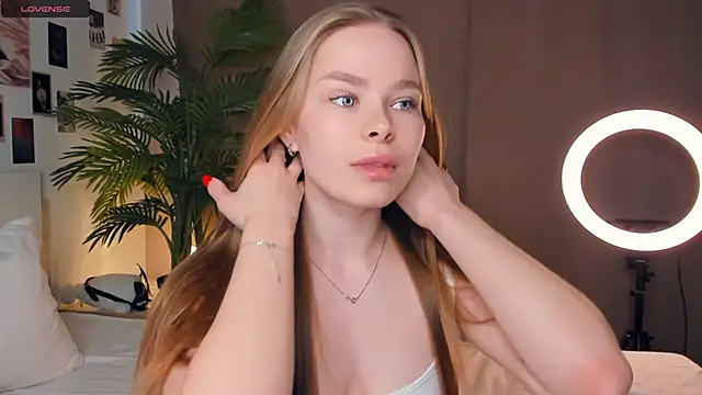 Snapshot of Icehoneybyte chatting on 23, 3, 2026 Icehoneybyte online show from 23, 3, 2026