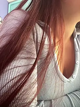 Scarlet auraa online show from 10, 3, 2026