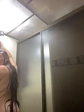 Scarlet auraa online show from 22, 3, 2026