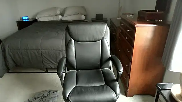 MatureSexy1700 online show from 7, 1, 2026