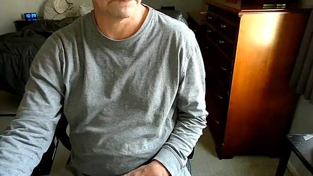 MatureSexy1700 online show from 11, 1, 2026