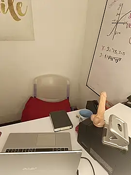 Snapshot of MarianaMonsalve_ chatting on 12, 2, 2026 MarianaMonsalve online show from 12, 2, 2026