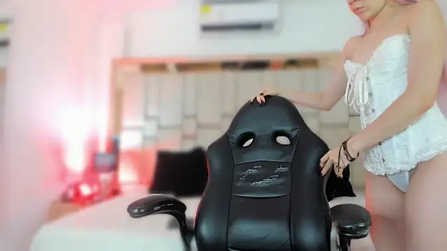 Snapshot of ElaRabbit chatting on 19, 2, 2026 ElaRabbit online show from 19, 2, 2026