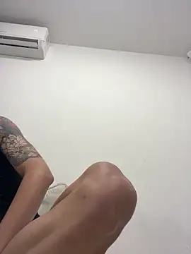 Snapshot of nanda108520 chatting on 21, 4, 2026 nanda108520 online show from 21, 4, 2026