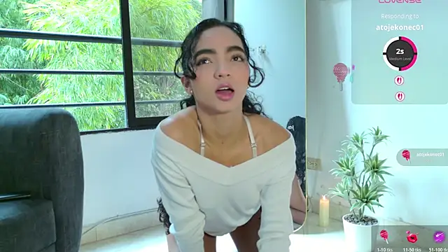 Snapshot of adelineevs chatting on 11, 1, 2026 adelineevs online show from 11, 1, 2026