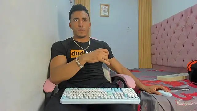 axelsavage042 online show from 12, 1, 2026