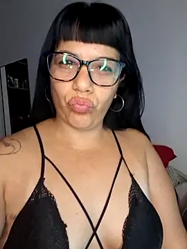 Snapshot of angielove1905 chatting on 14, 2, 2026 angielove1905 online show from 14, 2, 2026