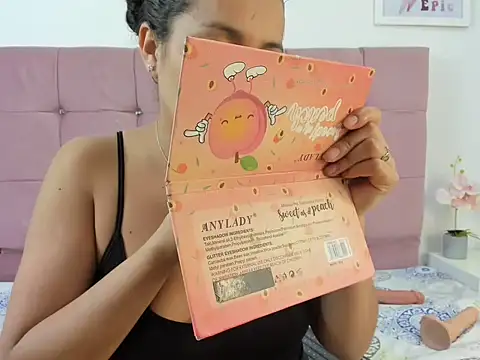 Snapshot of MiaKleinX chatting on 2, 3, 2026 MiaKleinX online show from 2, 3, 2026