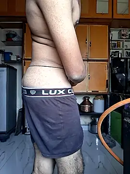 yourpussylover 20 online show from 11, 1, 2026