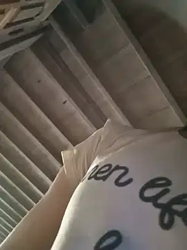 Snapshot of Hiniyk2 chatting on 3, 7, 2026 Hiniyk2 online show from 3, 7, 2026