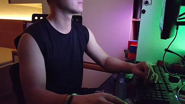OnlyHand9x online show from 23, 7, 2026