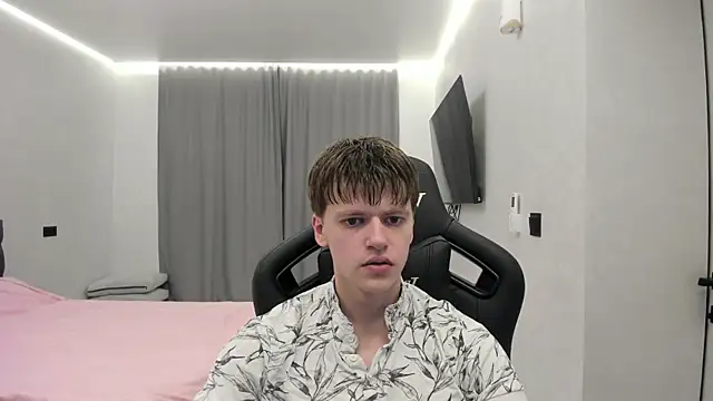 Snapshot of bonekoambalabu chatting on 4, 4, 2026 bonekoambalabu online show from 4, 4, 2026