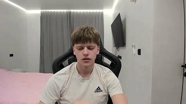 Snapshot of bonekoambalabu chatting on 12, 4, 2026 bonekoambalabu online show from 12, 4, 2026