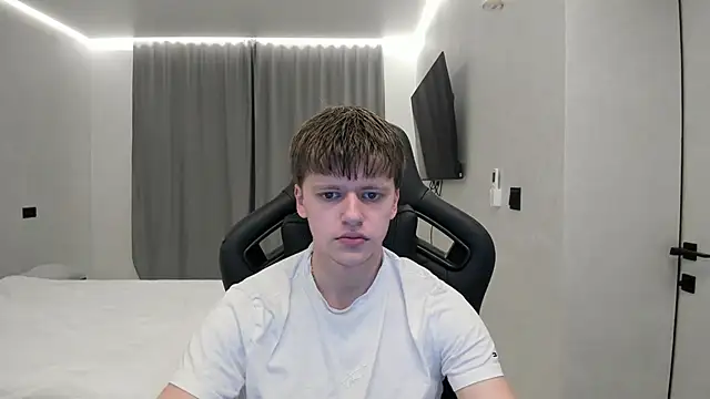 Snapshot of bonekoambalabu chatting on 13, 4, 2026 bonekoambalabu online show from 13, 4, 2026