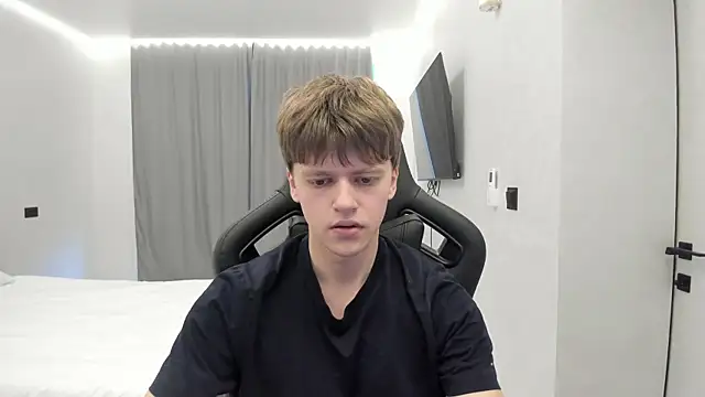 Snapshot of bonekoambalabu chatting on 17, 4, 2026 bonekoambalabu online show from 17, 4, 2026