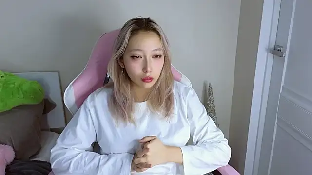 jasmilee online show from 14, 2, 2026