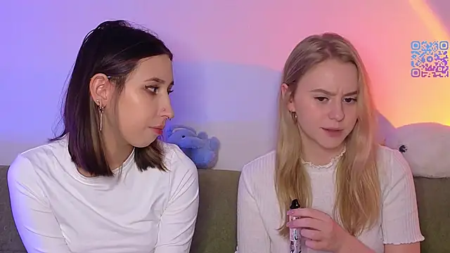 Snapshot of Mimipaws chatting on 21, 3, 2026 Mimipaws online show from 21, 3, 2026