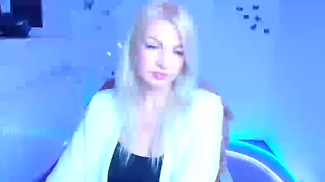 Snapshot of Madonna_Fire chatting on 4, 2, 2026 Madonna Fire online show from 4, 2, 2026