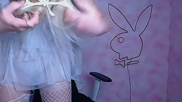 Snapshot of Madonna_Fire chatting on 8, 2, 2026 Madonna Fire online show from 8, 2, 2026