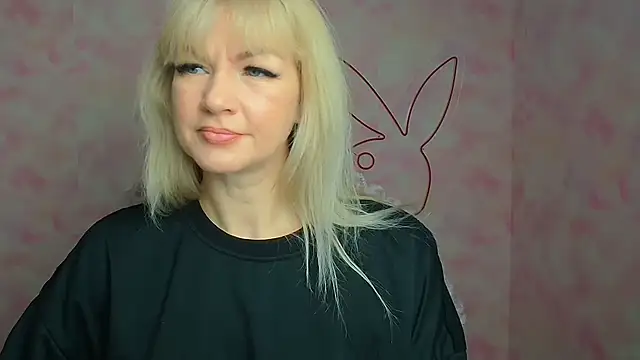 Snapshot of Madonna_Fire chatting on 4, 3, 2026 Madonna Fire online show from 4, 3, 2026