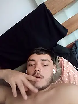 Juninho18c online show from 16, 4, 2026