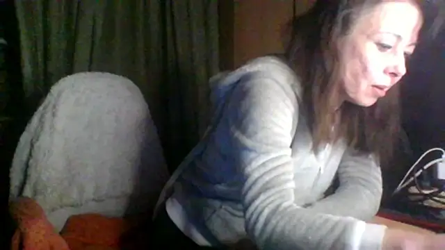 Snapshot of KettyLoveX chatting on 14, 4, 2026 KettyLoveX online show from 14, 4, 2026