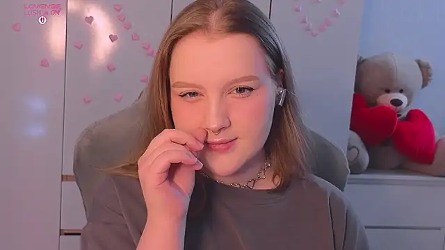 Snapshot of Ol1via chatting on 16, 2, 2026 Ol1via online show from 16, 2, 2026