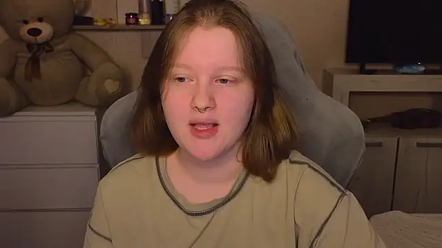 Snapshot of Ol1via chatting on 27, 3, 2026 Ol1via online show from 27, 3, 2026