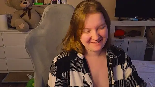 Snapshot of Ol1via chatting on 9, 4, 2026 Ol1via online show from 9, 4, 2026