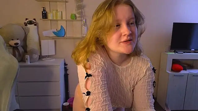 Snapshot of Ol1via chatting on 23, 4, 2026 Ol1via online show from 23, 4, 2026