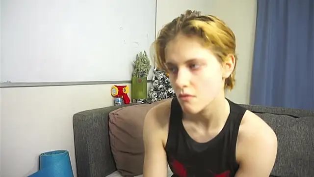 Snapshot of JoycelynMoctezuma chatting on 5, 1, 2026 JoycelynMoctezuma online show from 5, 1, 2026