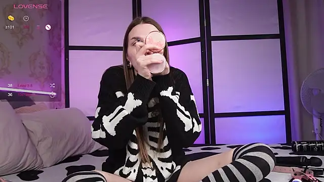 Snapshot of Alice_Goth chatting on 12, 3, 2026 Alice Goth online show from 12, 3, 2026