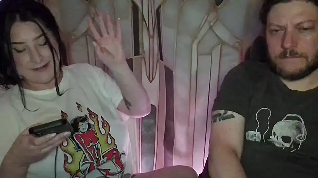Snapshot of 2feral chatting on 10, 5, 2026 2feral online show from 10, 5, 2026