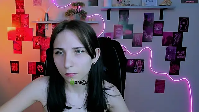 Snapshot of sweetie_chloe_ chatting on 22, 4, 2026 sweetie chloe online show from 22, 4, 2026